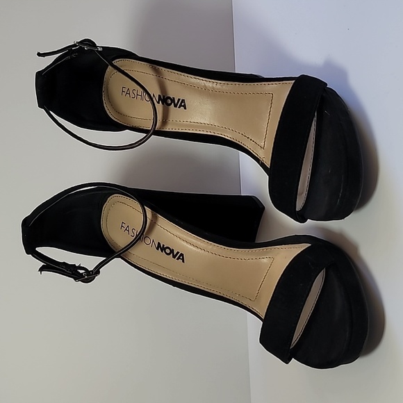 Fashion Nova high block heel platform 7.5 womens black brushed textile - Picture 1 of 11